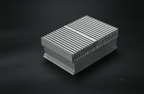 工業妖精视频免费在线观看